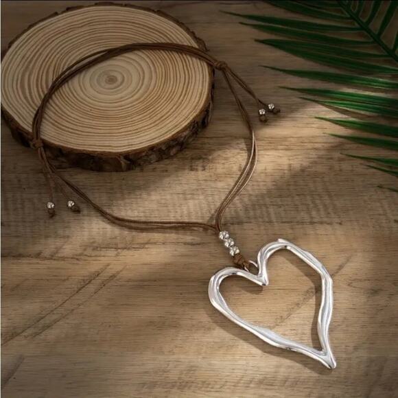 Exaggerated Silver Heart Statement Necklace Boho Oversized - Picture 7 of 9
